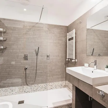 The Rent - Colorful Loft In Trastevere Area شقة *